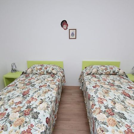 Apartment Mitton 2 Ρόβινι Εξωτερικό φωτογραφία